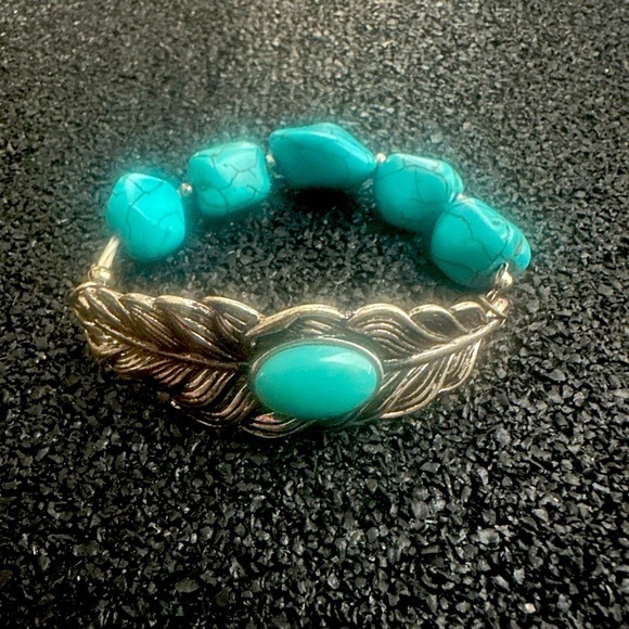 Turquoise Feather Boho Elastic Bracelet - Picture 1 of 3